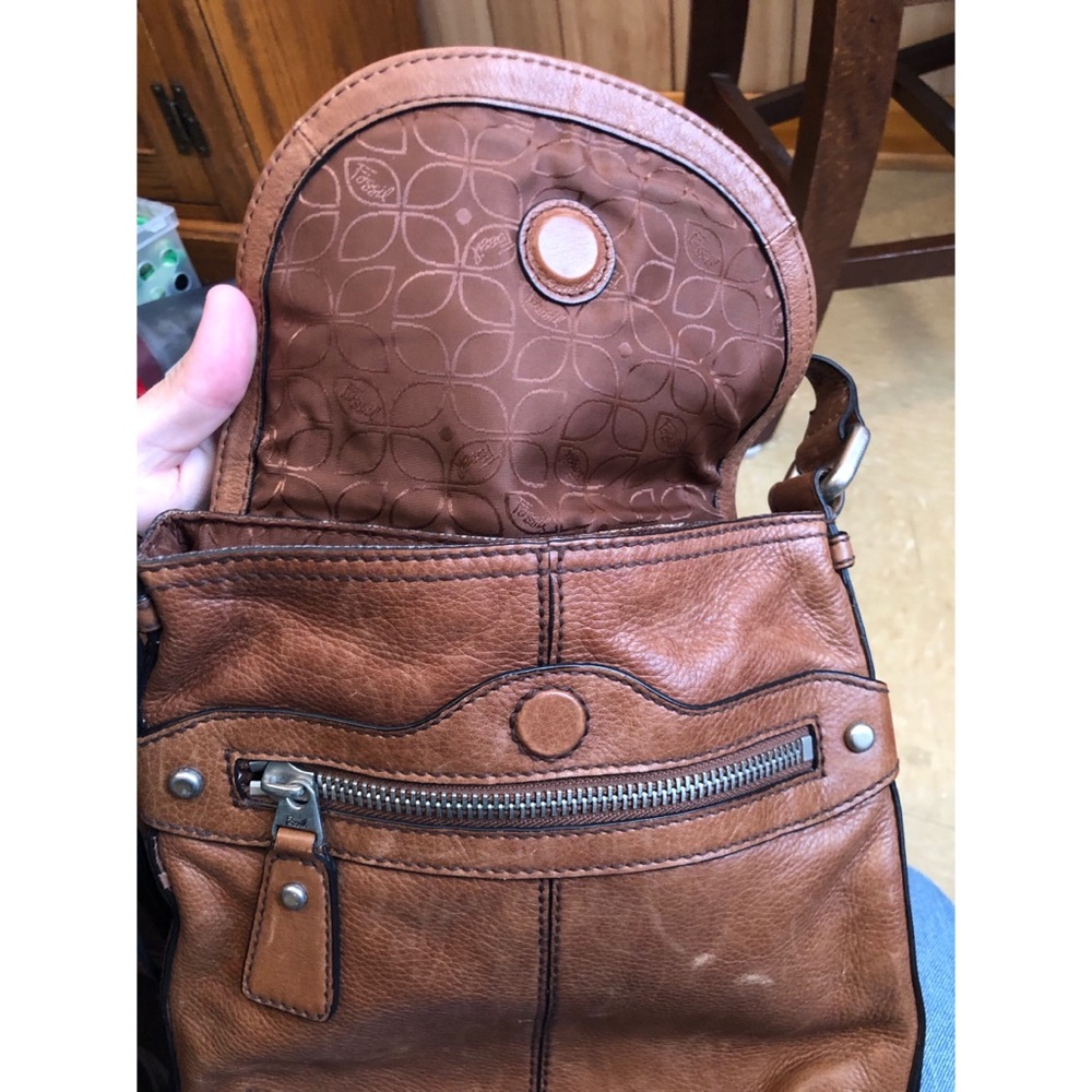 Vintage genuine leather Fossil flap crossbody bag - Picture 4 of 8